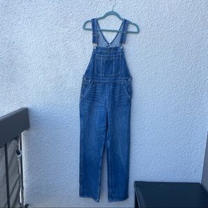 Abercrombie and Fitch 100% cotton denim overalls. Only worn once size M.